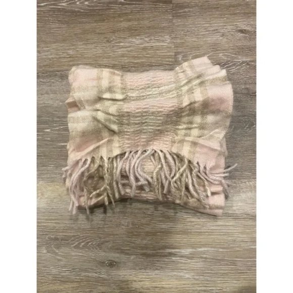 RARE - Burberry Scarf - Blush Pink - Picture 4 of 6
